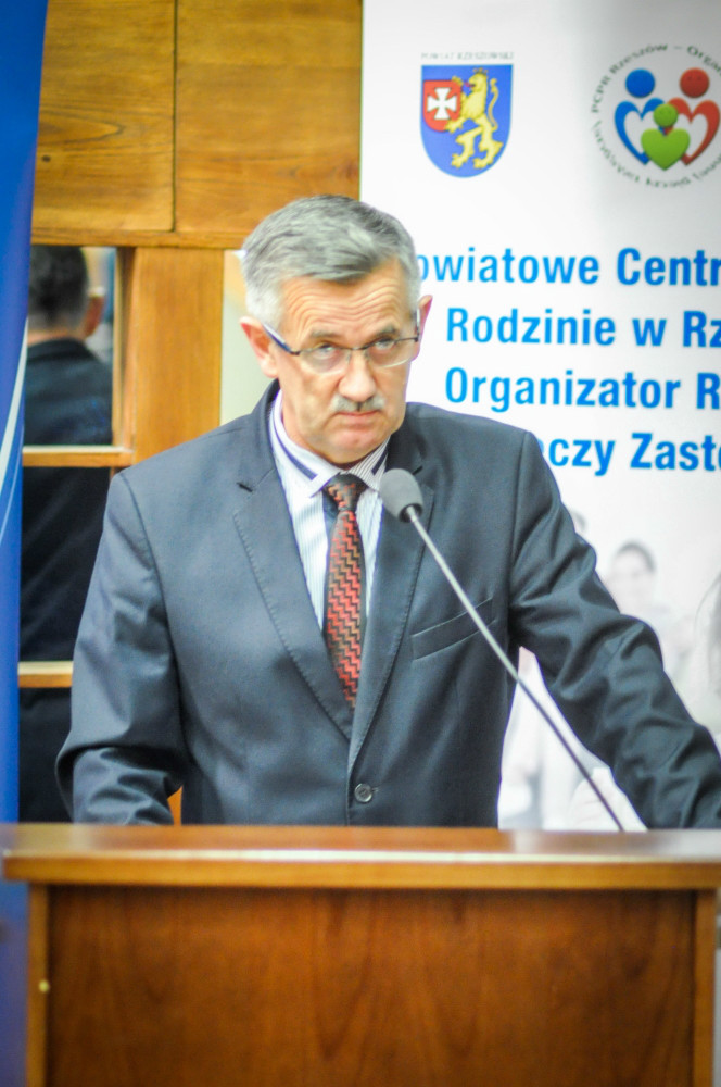 https://pcpr.powiat.rzeszowski.pl/aktualnosci/poznac-zrozumiec-wychowac-dziecko-w-pieczy-zastepczej/attachment/dsc-0037_10-jpg/