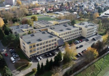 Informacja o spotkaniu z młodzieżą w VIII Liceum Ogólnokształcącym im. Stanisława Wyspiańskiego w Rzeszowie